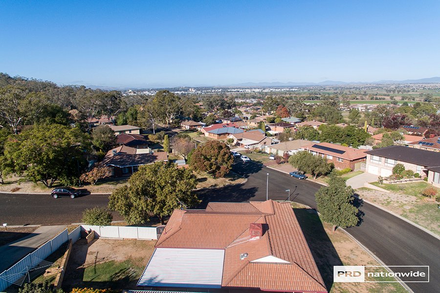 18 Eucalypt Avenue TAMWORTH 20