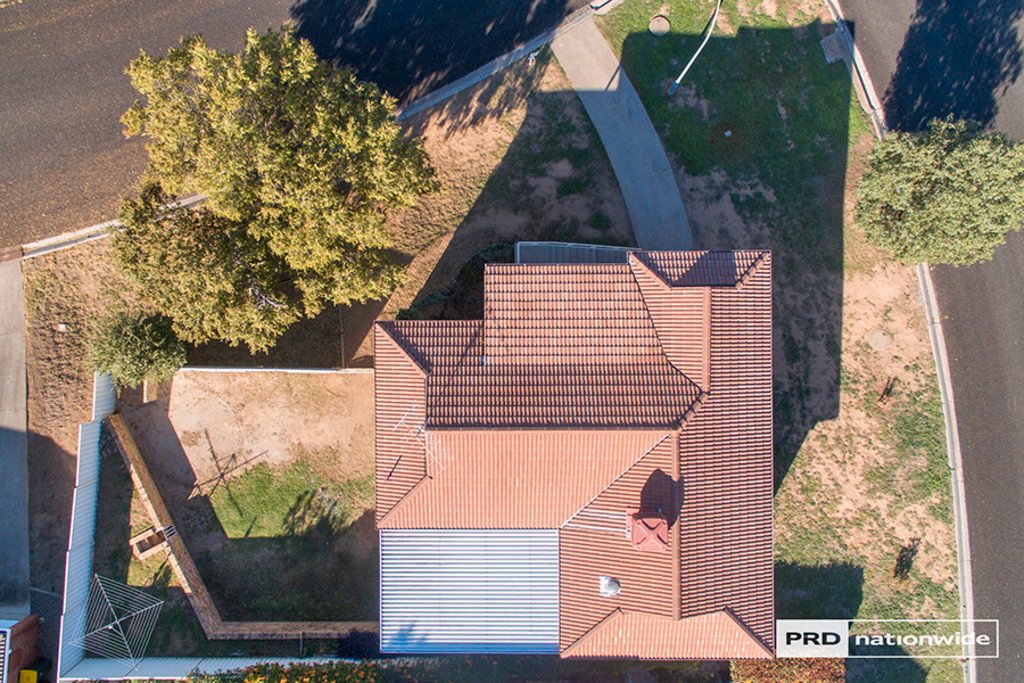 18 Eucalypt Avenue TAMWORTH 21