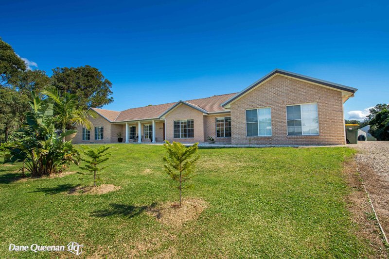 18 Eucalyptus Drive ONE MILE 3