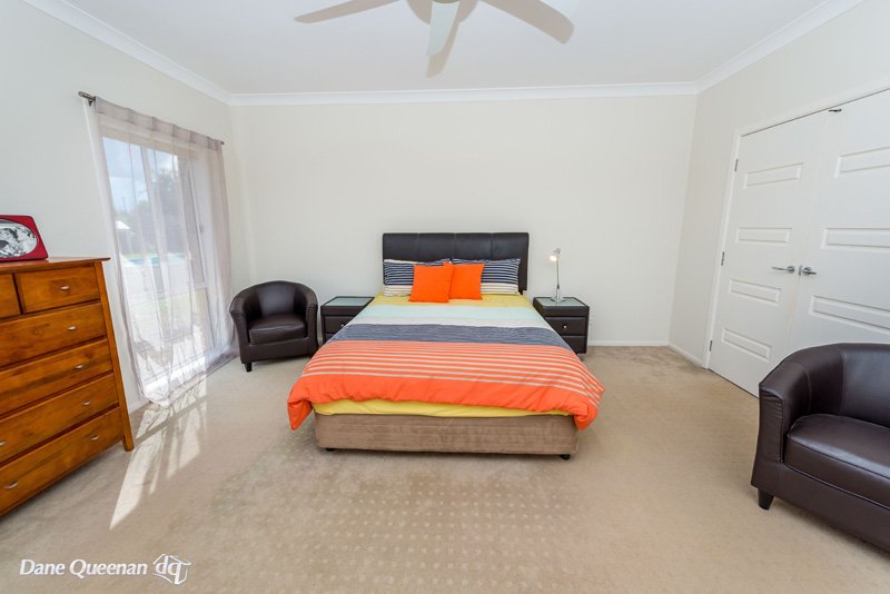 18 Eucalyptus Drive ONE MILE 5