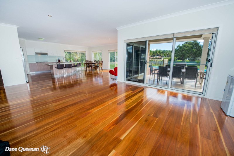 18 Eucalyptus Drive ONE MILE 21