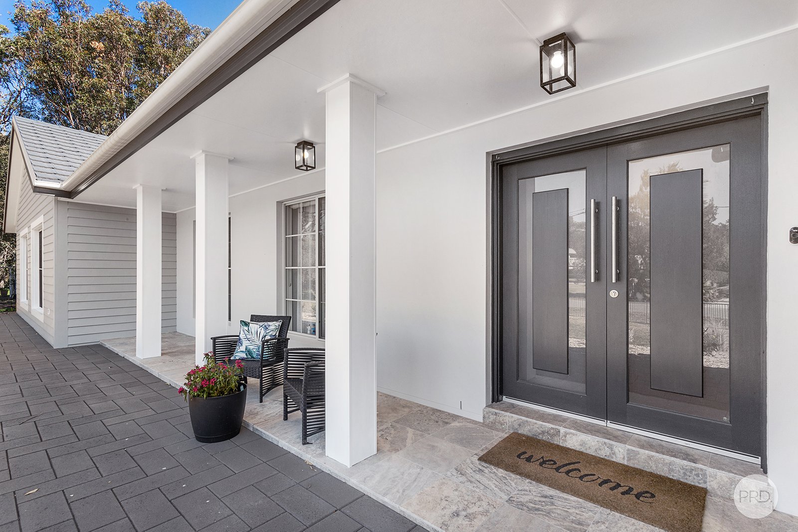 18 Eucalyptus Drive ONE MILE 7