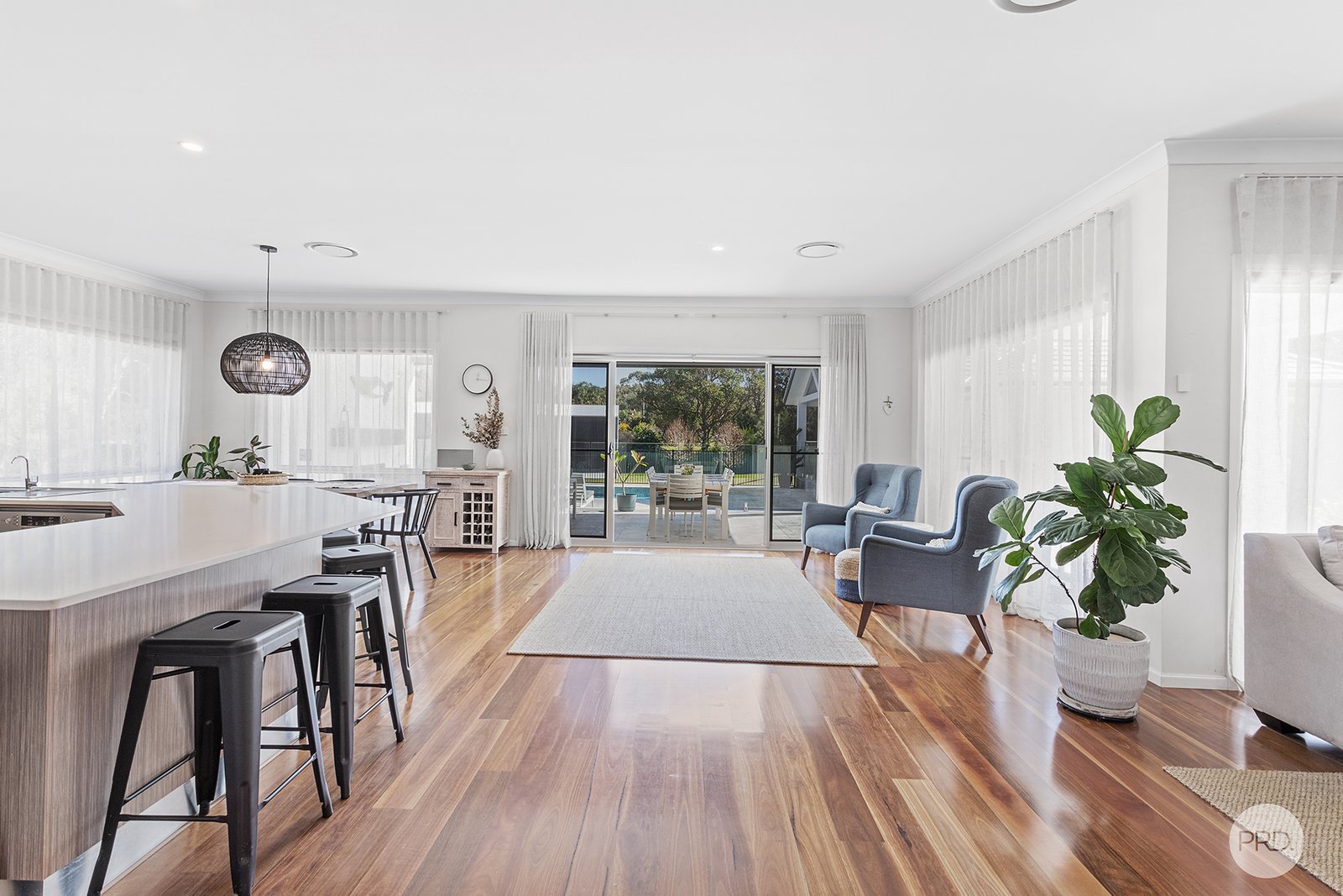 18 Eucalyptus Drive ONE MILE 11