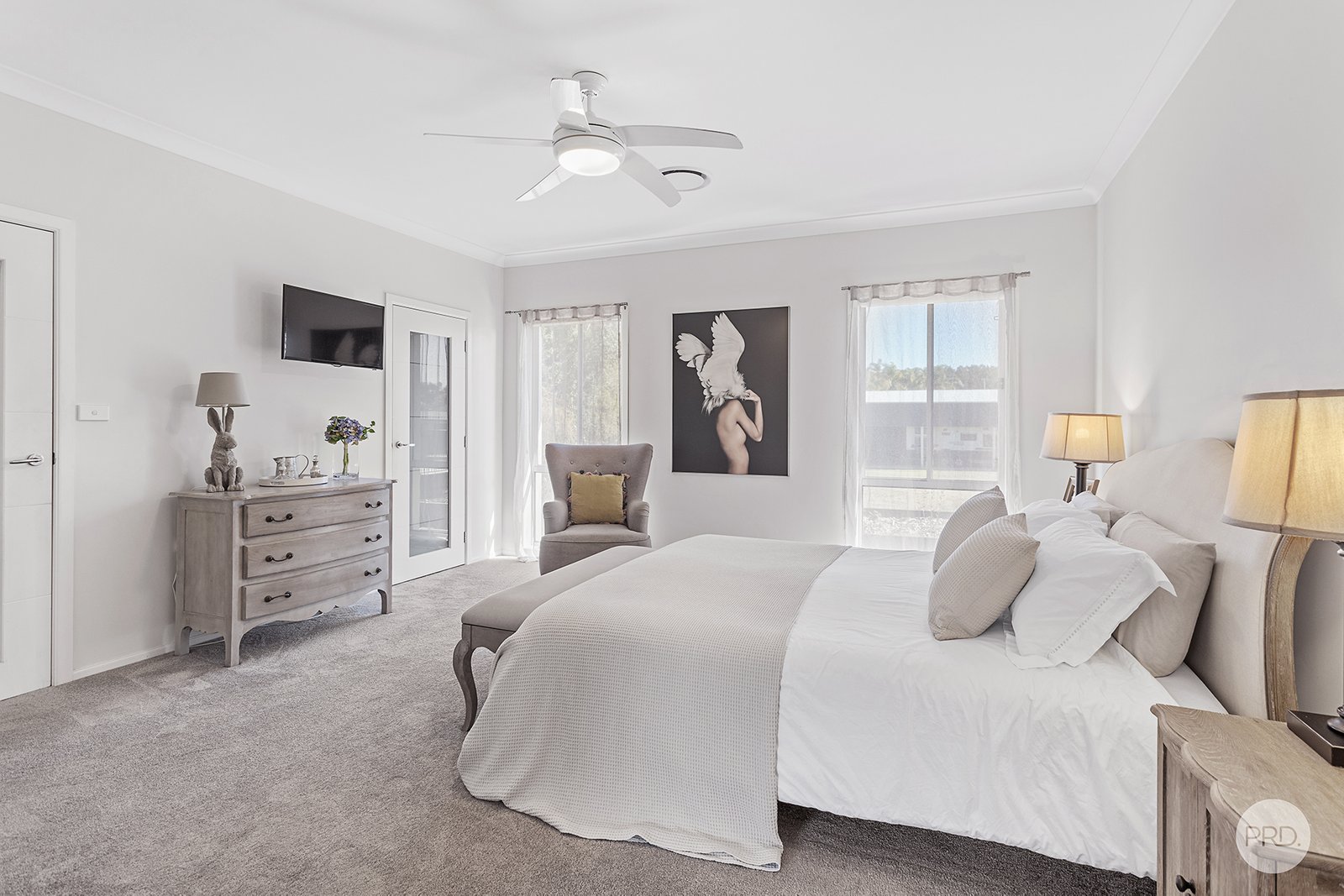 18 Eucalyptus Drive ONE MILE 23