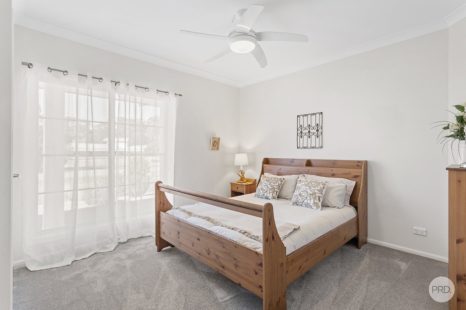 18 Eucalyptus Drive ONE MILE 25