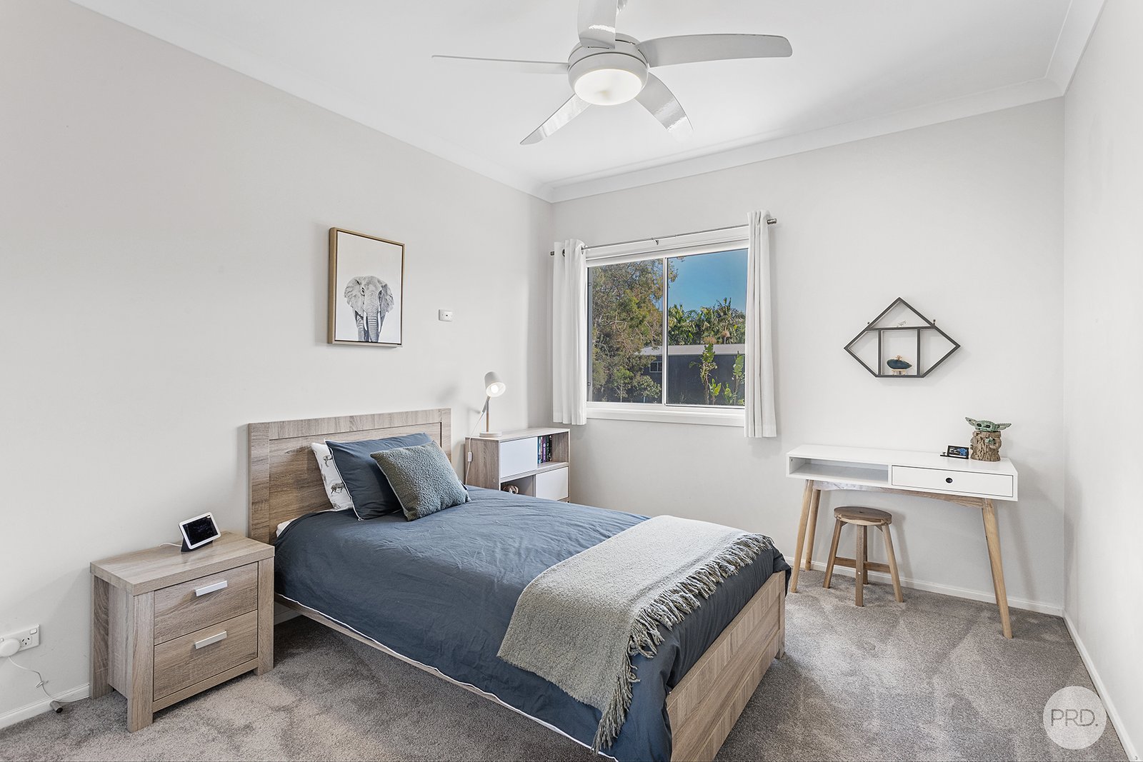 18 Eucalyptus Drive ONE MILE 26