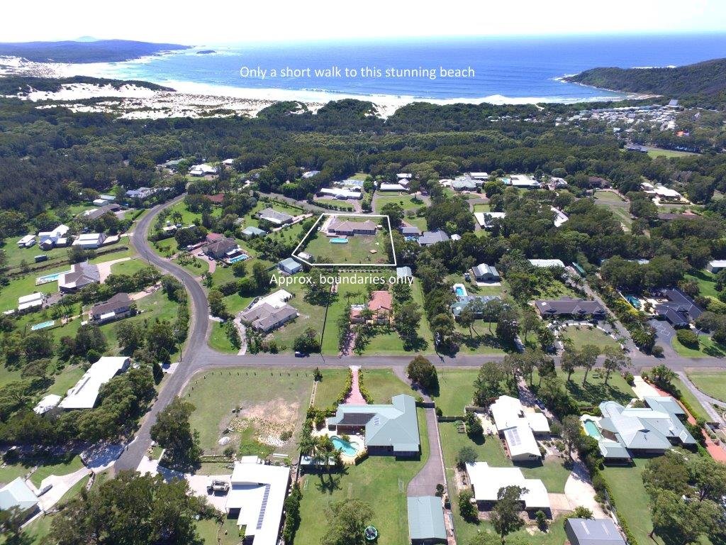 18 Eucalyptus Drive ONE MILE 2