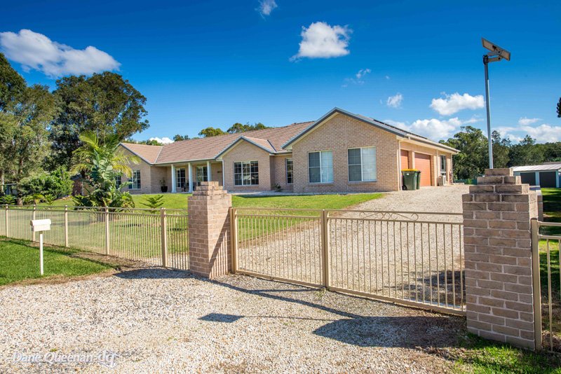 18 Eucalyptus Drive ONE MILE 18