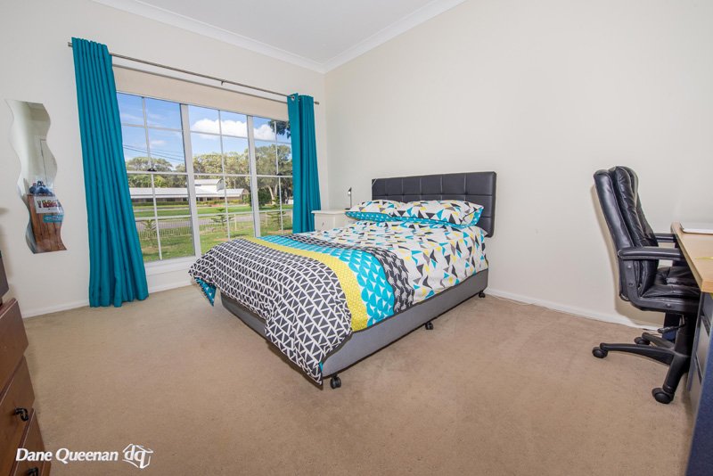 18 Eucalyptus Drive ONE MILE 22