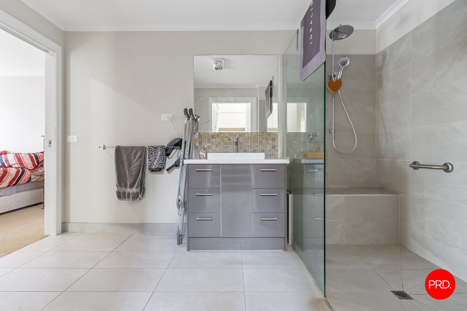 18 Eucalyptus Street JACKASS FLAT 7