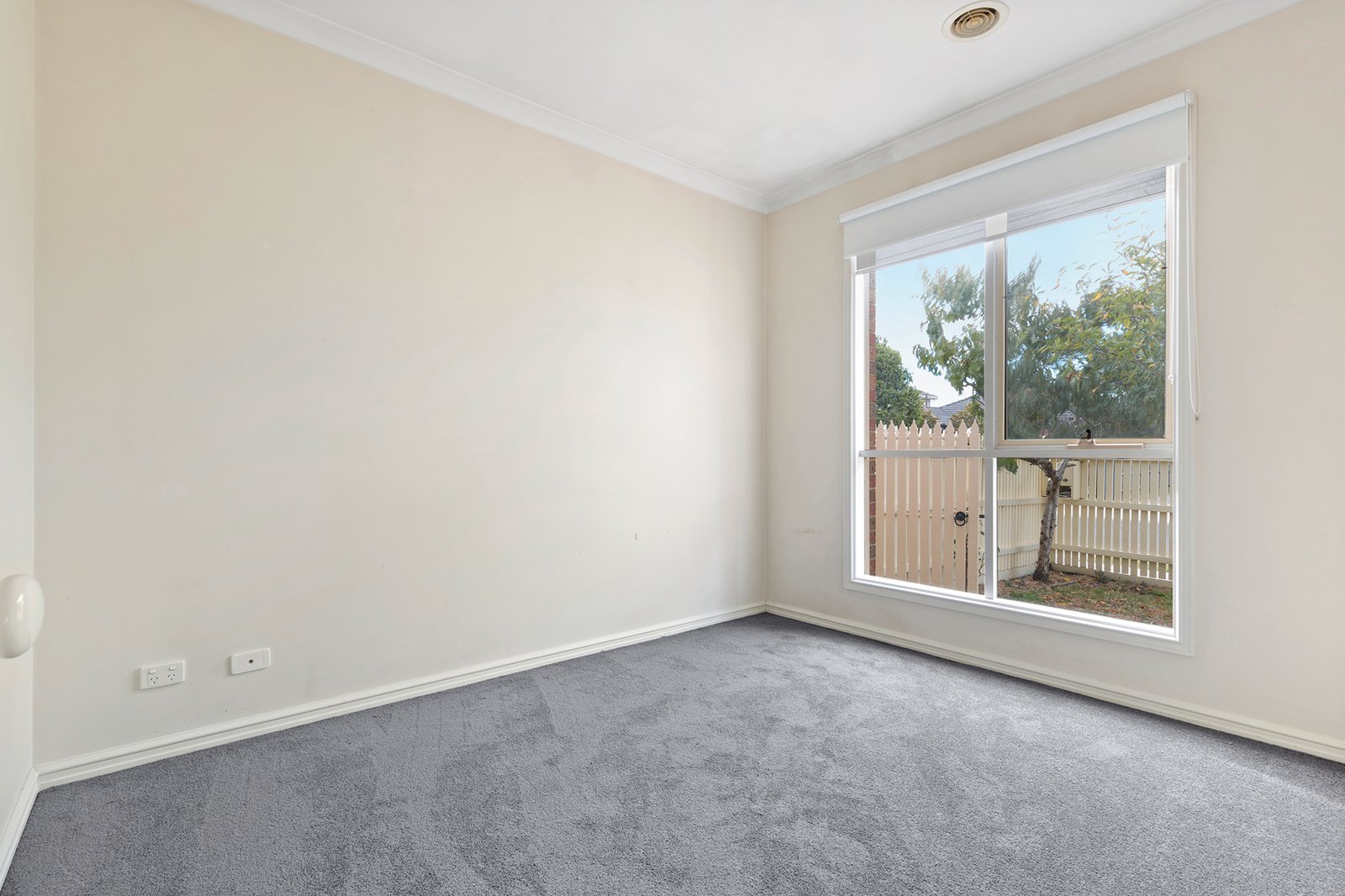 Gallery: 1/8 Fairbank Road