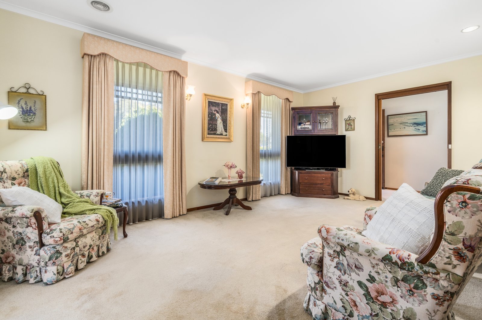Gallery: 18 Finchfield Lane