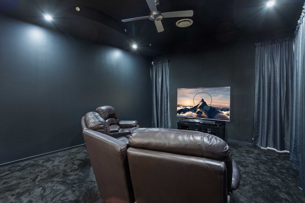 18 Flamingo Key Broadbeach Waters 4