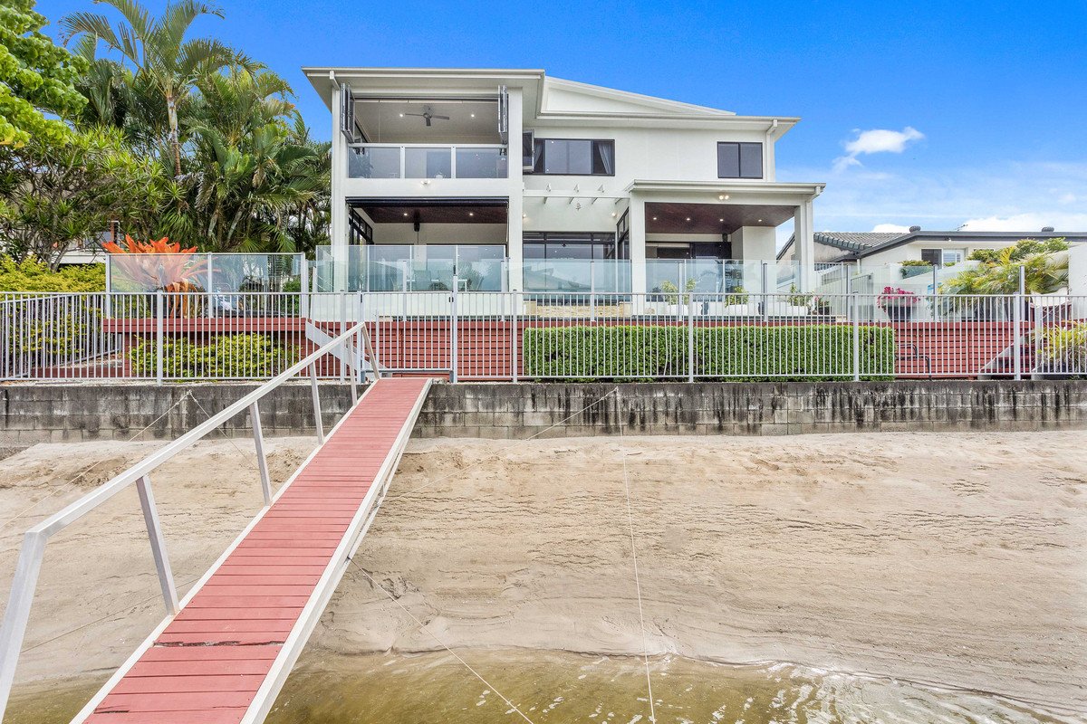 18 Flamingo Key Broadbeach Waters 20