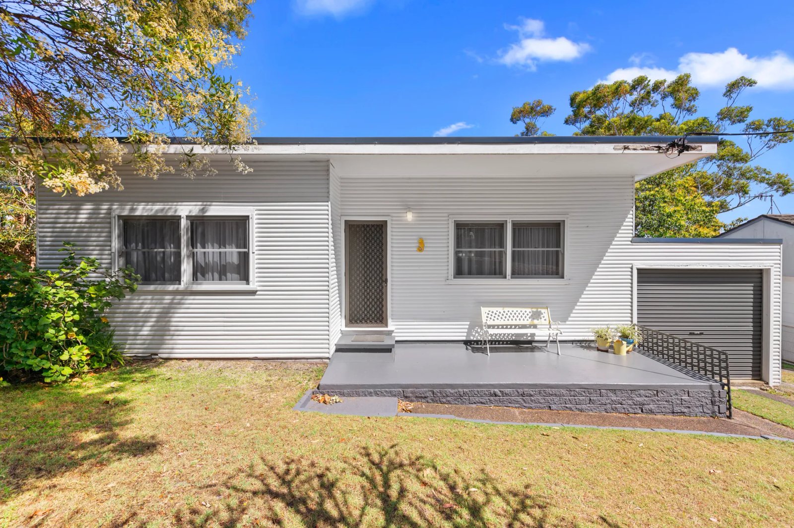 18 Flannel Flower Fairway SHOAL BAY 1