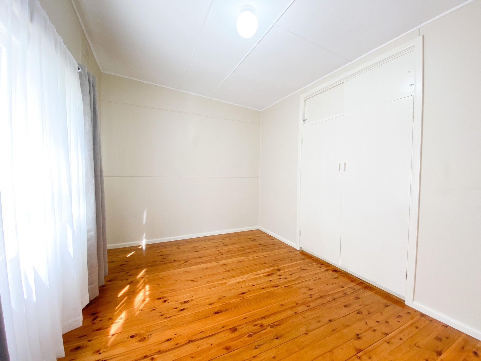 18 Flannel Flower Fairway SHOAL BAY 7