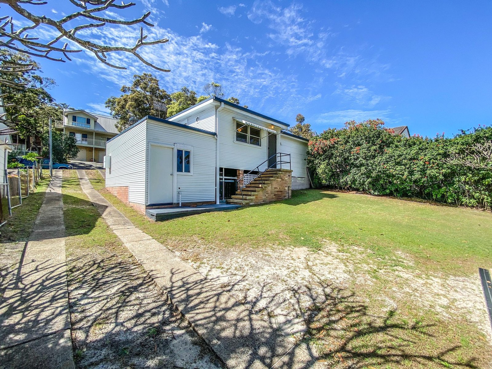 18 Flannel Flower Fairway SHOAL BAY 12