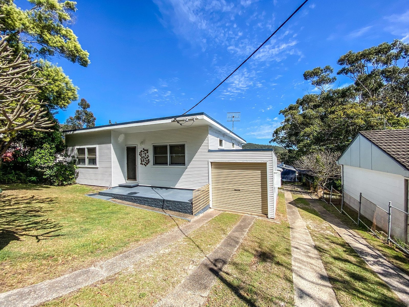 18 Flannel Flower Fairway SHOAL BAY 15