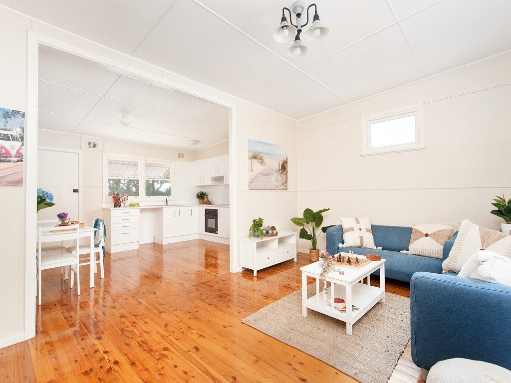 18 Flannel Flower Fairway SHOAL BAY 3