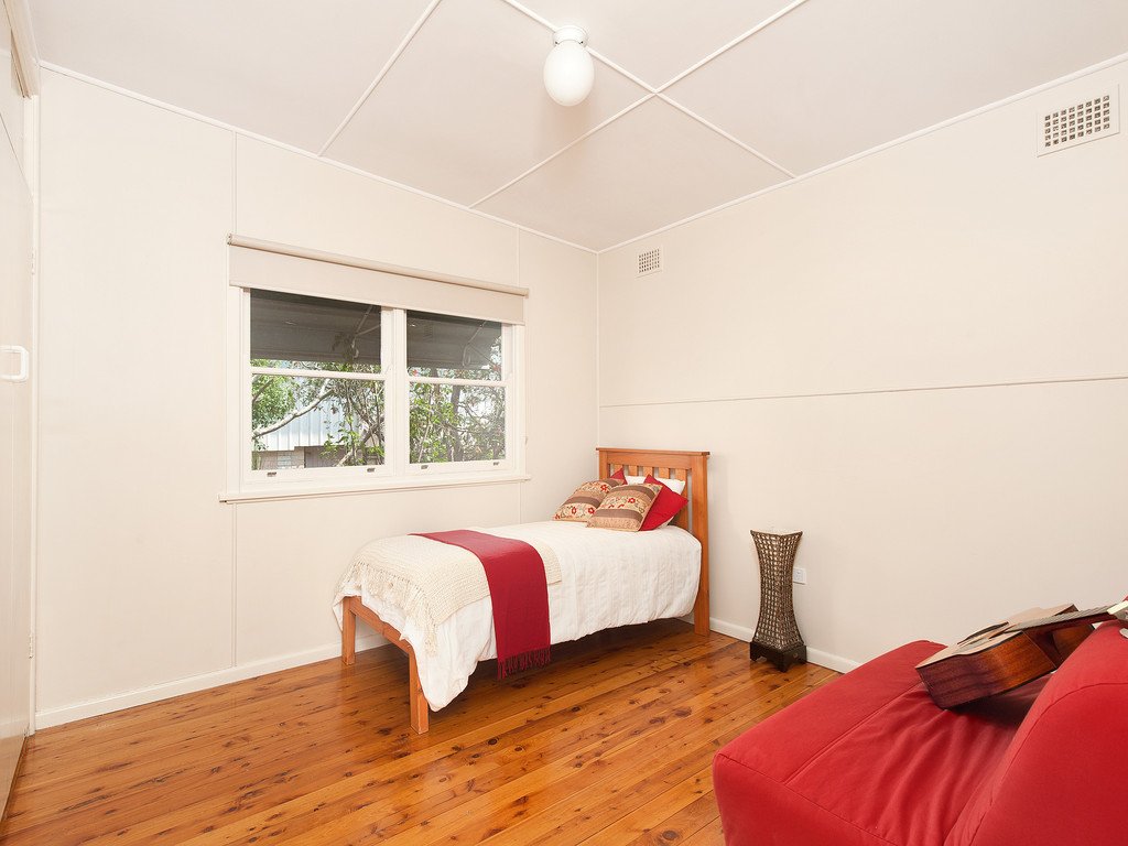 18 Flannel Flower Fairway SHOAL BAY 14