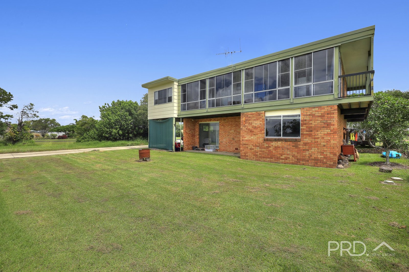 18 Flinders Street POINT VERNON 26