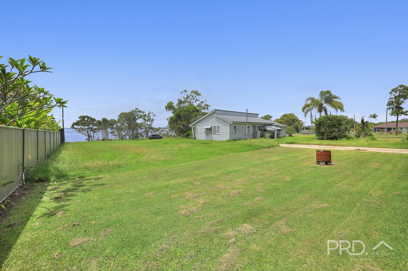 18 Flinders Street POINT VERNON 27