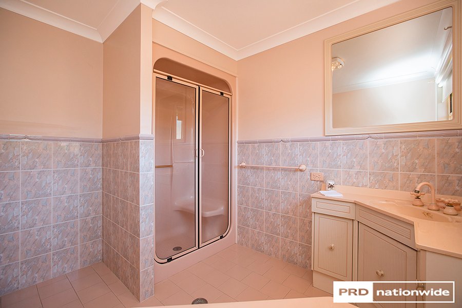18 Ford Street TAMWORTH 17
