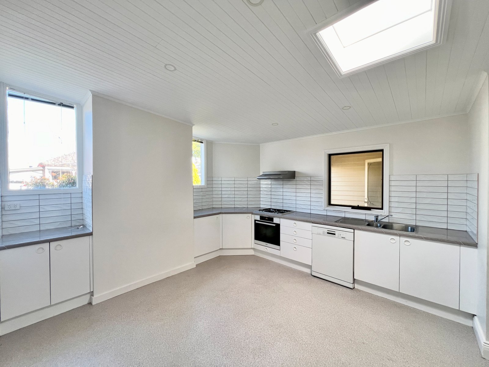 Gallery: 18 Francis Street