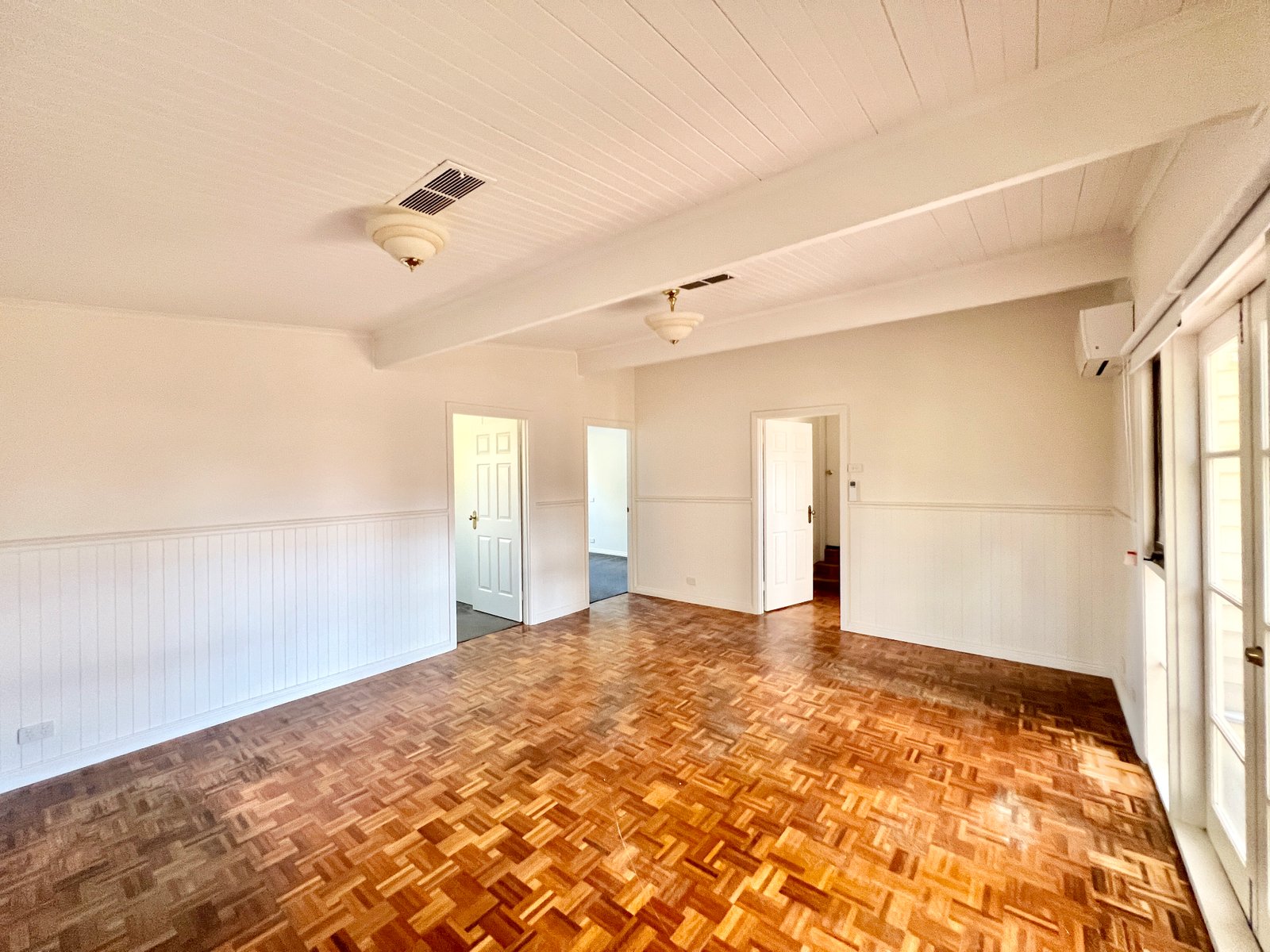 Gallery: 18 Francis Street