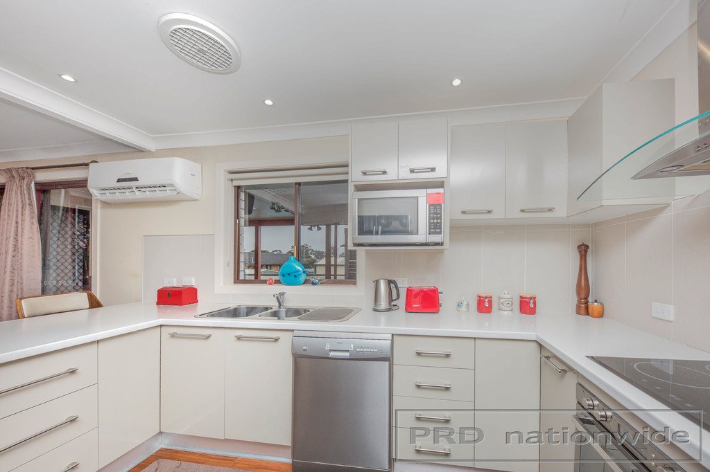 18 Galway Crescent METFORD 4