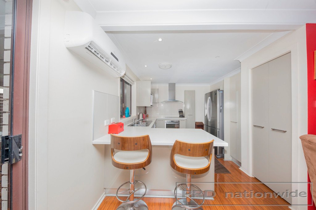 18 Galway Crescent METFORD 6