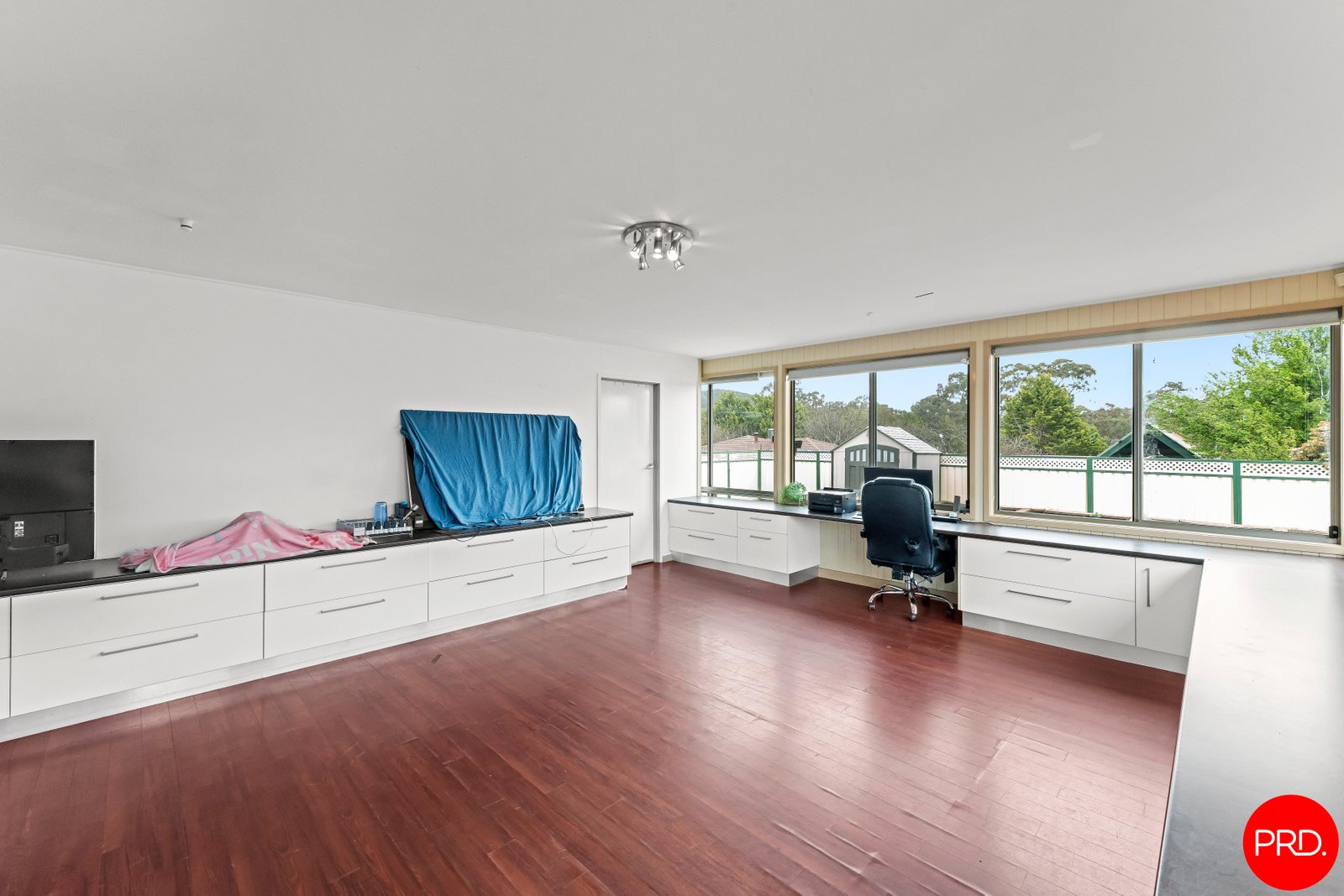 18 Garrong Avenue QUEANBEYAN WEST 8