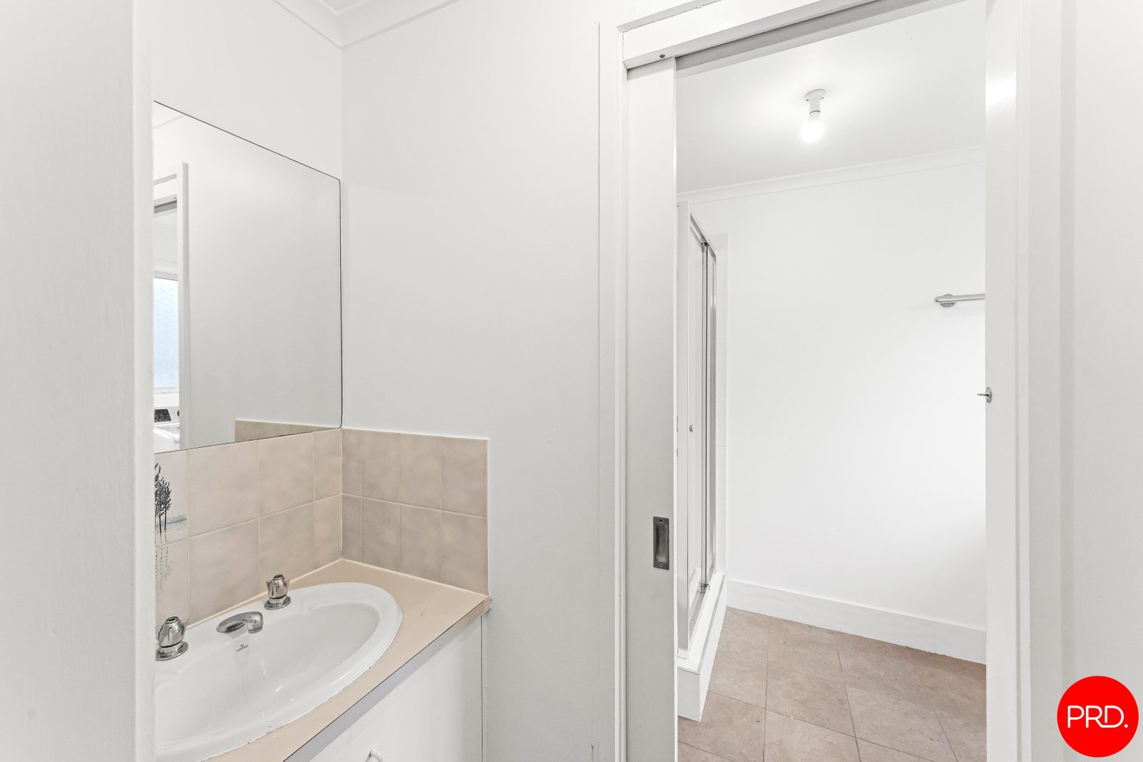 18 Garrong Avenue QUEANBEYAN WEST 10