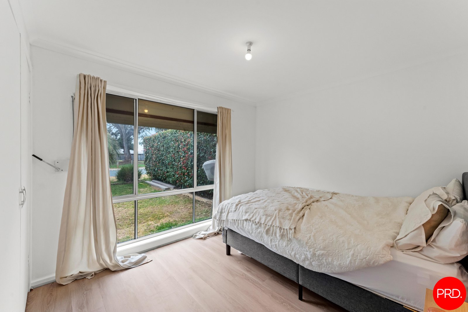 18 Garrong Avenue QUEANBEYAN WEST 12