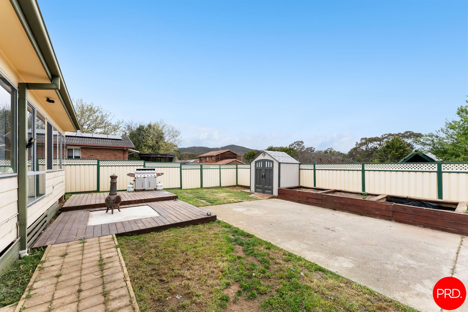 18 Garrong Avenue QUEANBEYAN WEST 16