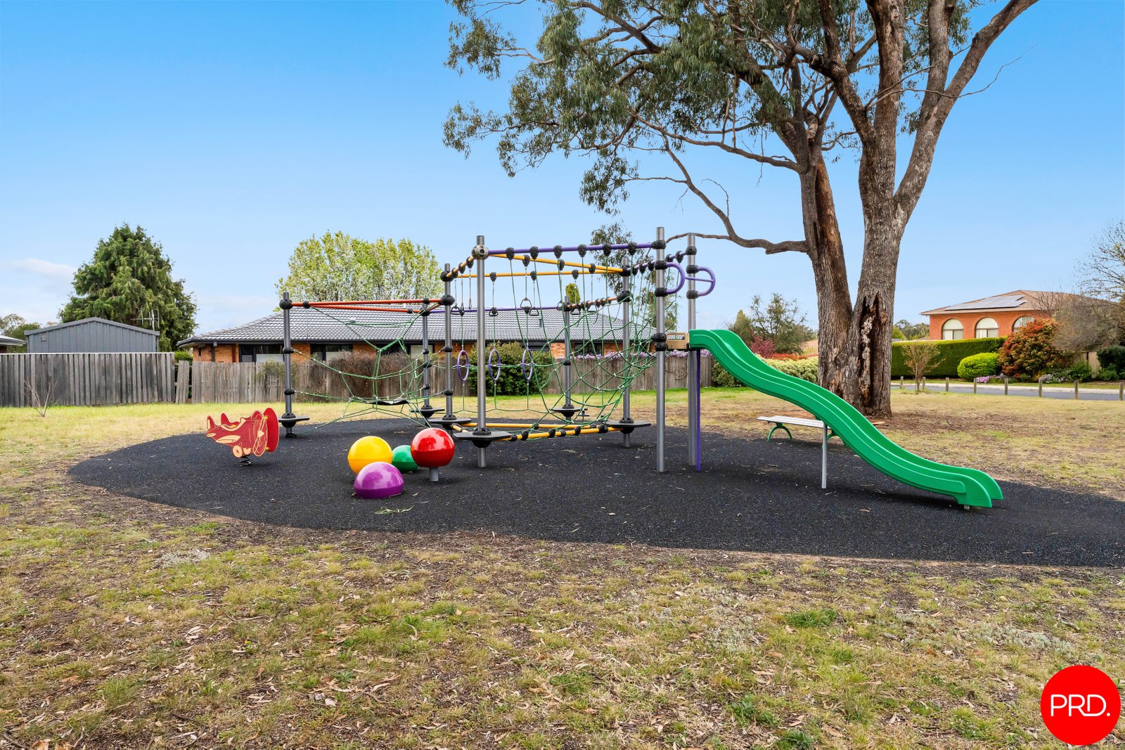 18 Garrong Avenue QUEANBEYAN WEST 21