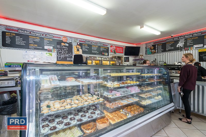 18 Gibraltar Street BUNGENDORE 9