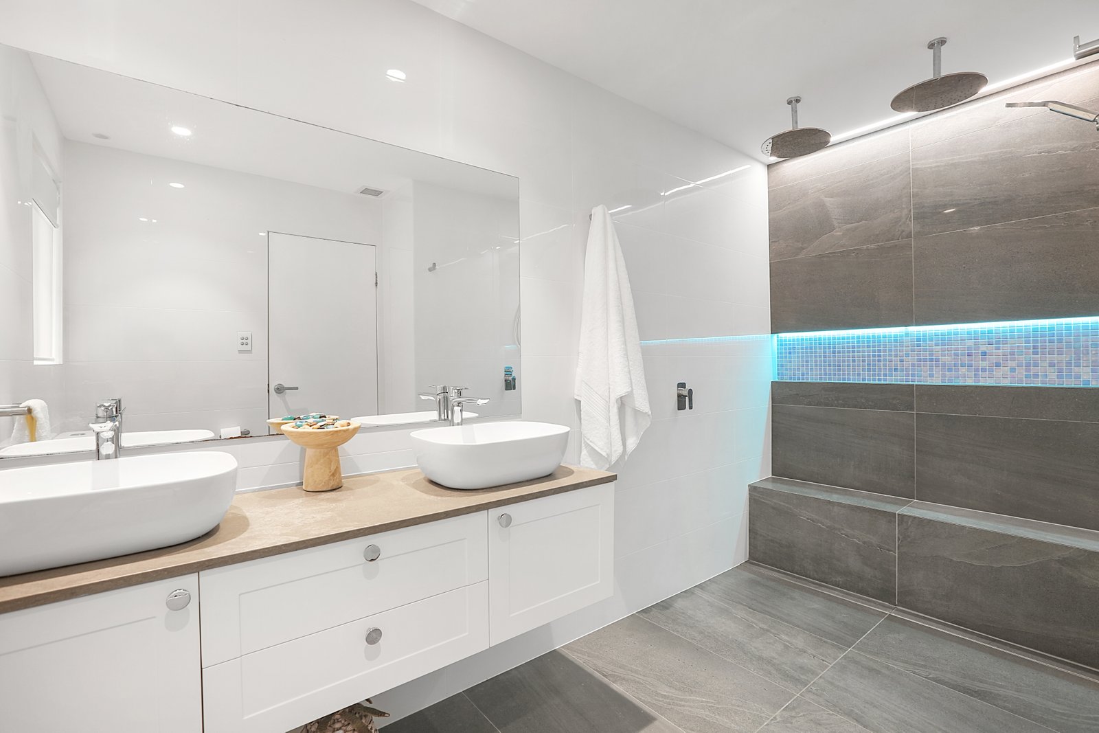 18 Glengarry Way HORSLEY 2