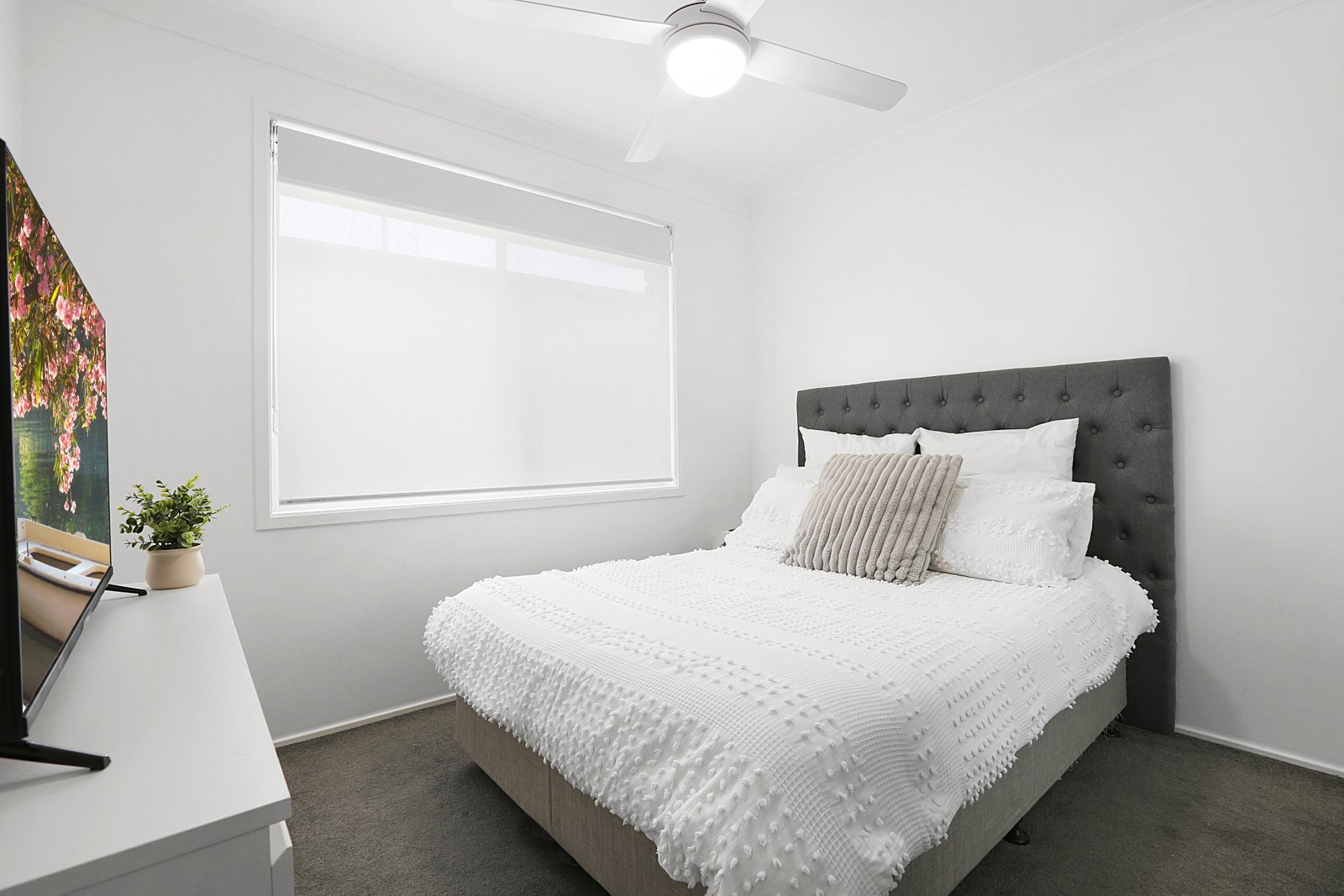 18 Glengarry Way HORSLEY 8