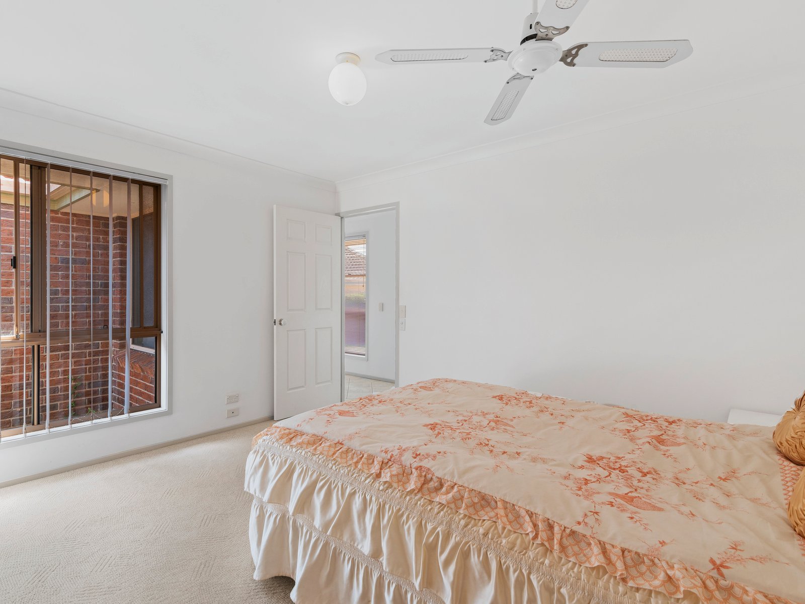 18 Goldvilla Drive ELANORA 10