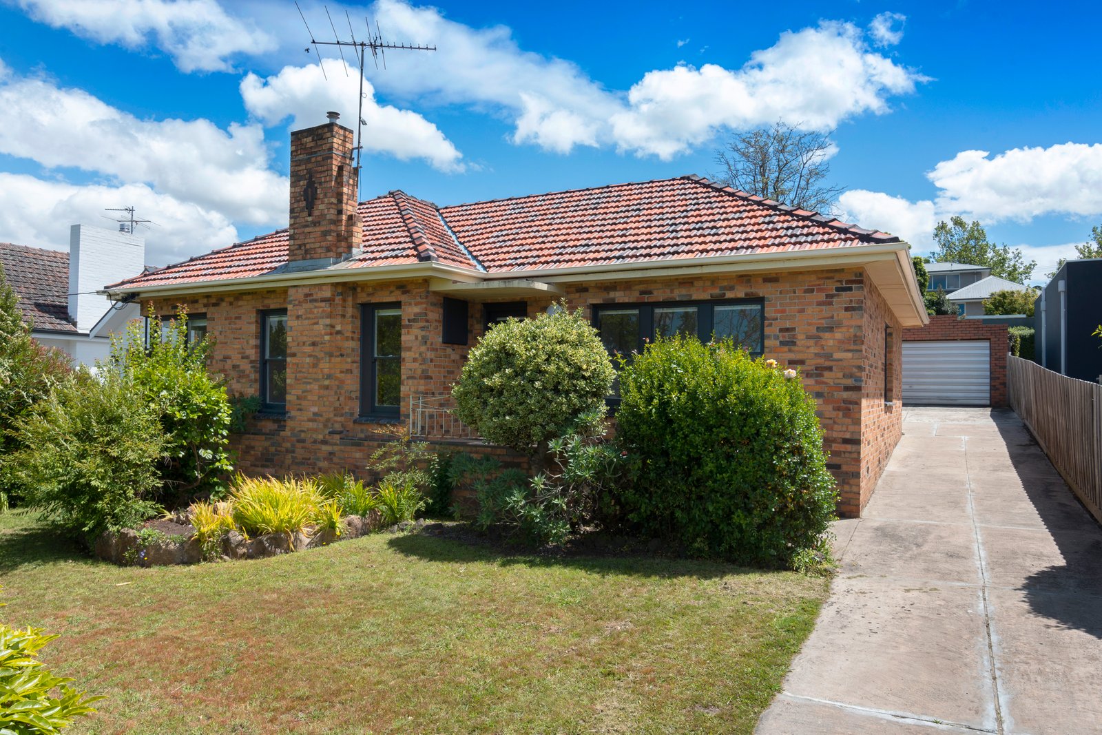 18 Grant Street, NEWTOWN VIC 3220 Buxton 2023