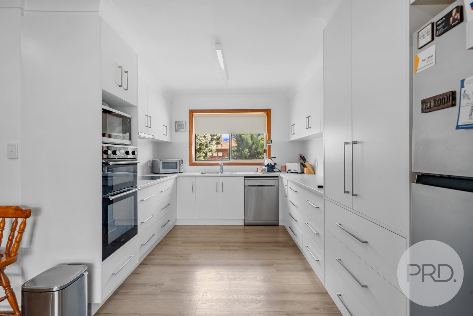 18 Grevillea Crescent LAKE ALBERT 2