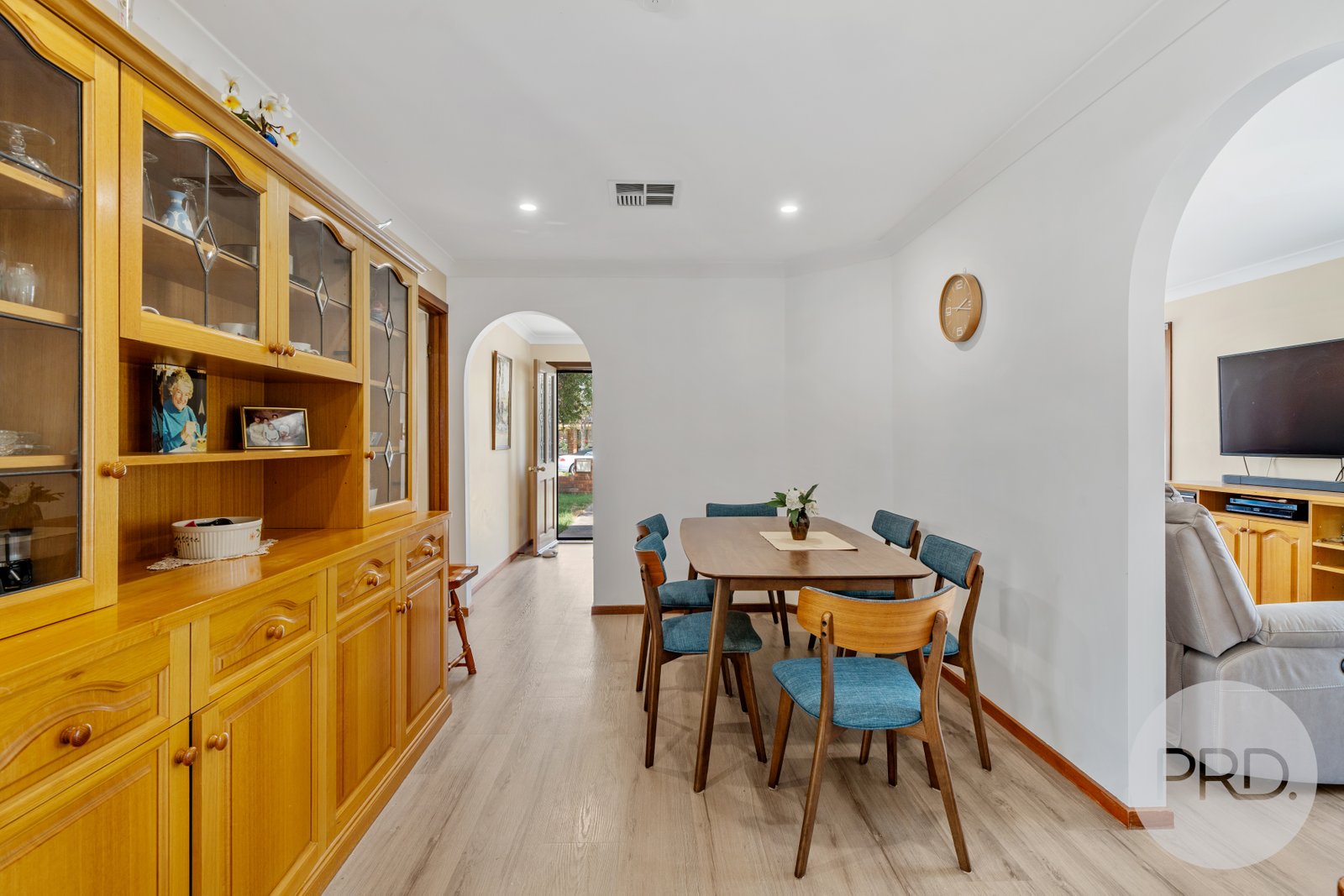 18 Grevillea Crescent LAKE ALBERT 4