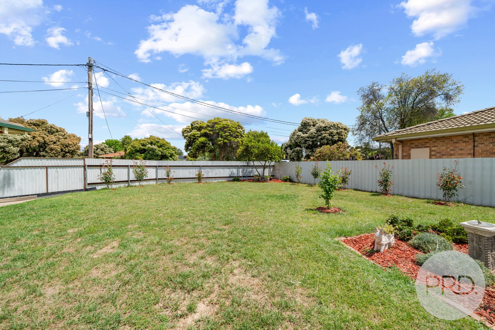 18 Grevillea Crescent LAKE ALBERT 15