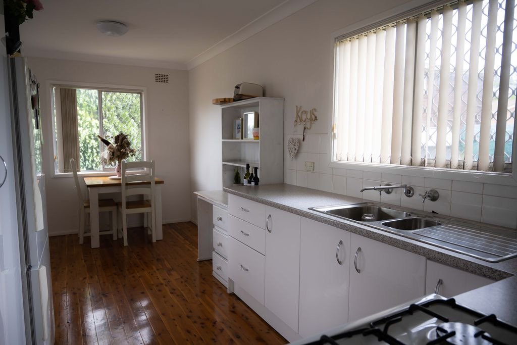18 Griffin Avenue TAMWORTH 8