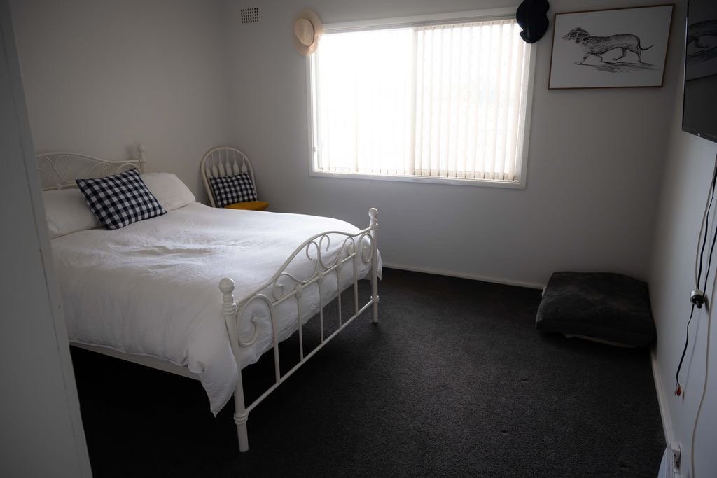 18 Griffin Avenue TAMWORTH 12
