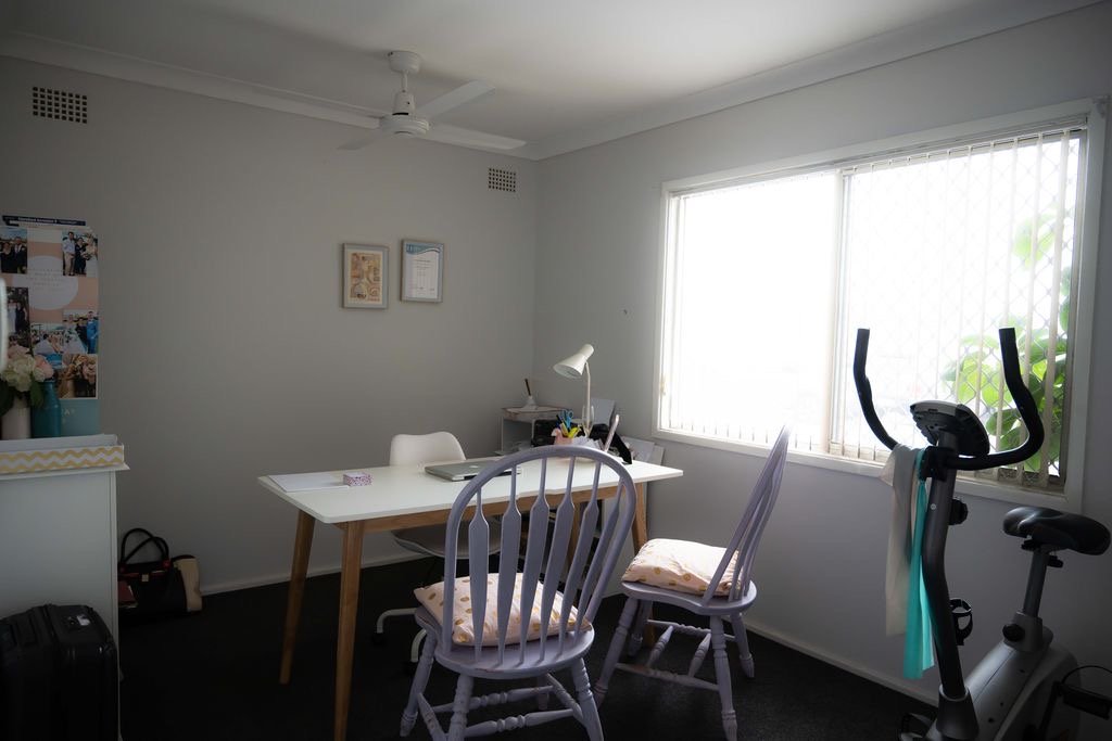 18 Griffin Avenue TAMWORTH 16