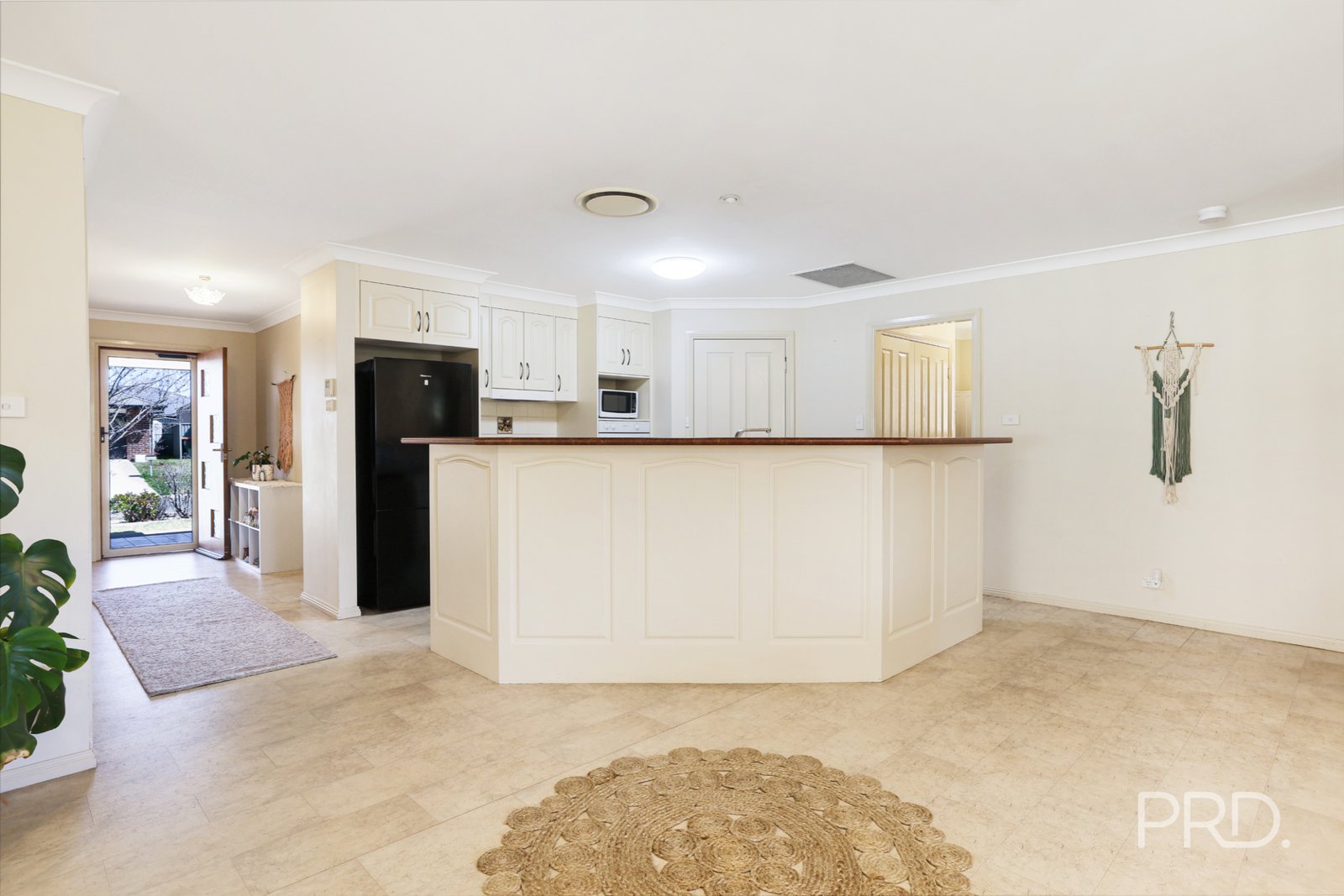18 Gungurru Close CALALA 14
