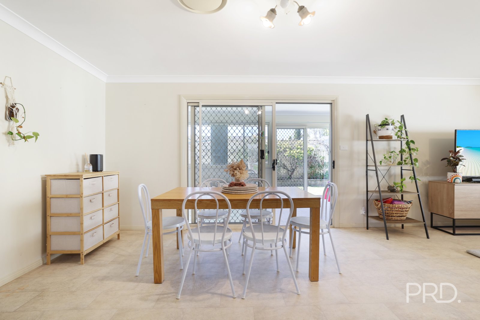 18 Gungurru Close CALALA 16