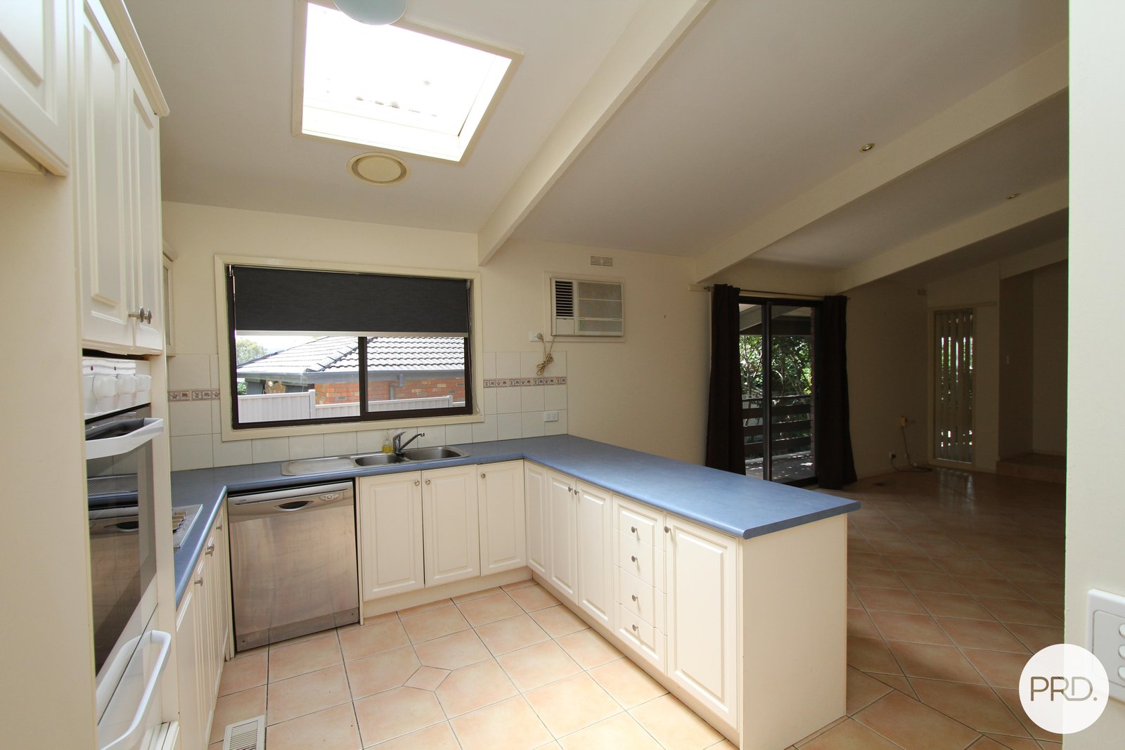 18 Hale Avenue MOUNT CLEAR 11
